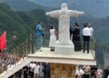 În Alpii Albanezi a fost înălțată o statuie a Mântuitorului Iisus Hristos