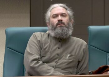4 august 1976 – S-a născut ieromonahul Savatie Baștovoi, eseist, poet, romancier, teolog și scriitor