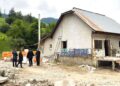 Primele două familii din zona Broșteni care vor avea un „acasă” după inundații, cu sprijinul Arhiepiscopiei Sucevei și Rădăuților