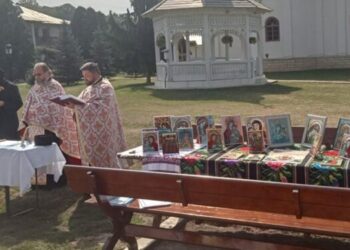 „Un penel pentru credință”. Tabără de pictură religioasă la Mănăstirea Vorona