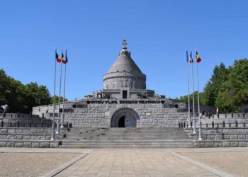 18 septembrie 1938 – a fost inaugurat Mausoleul de la Mărășești, „întru slava eroilor neamului”