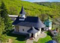 Preasfințitul Părinte Nichifor Botoșăneanul va săvârși Sfânta Liturghie la Mănăstirea Sihăstria Voronei cu prilejul hramului așezământului monahal
