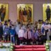 Trei familii de preoți cu mulți copii au primit distincții de vrednicie din partea IPS Teofan