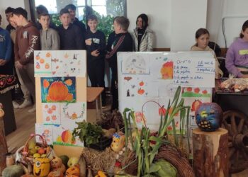Festivalul „Bostaniada” organizat de Școala Gimnazială Nr. 2 Roșiori din comuna Răchiți