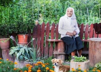 La jumătatea lunii octombrie sunt sărbătorite femeile din mediul rural, un sfert din totalul populaţiei mondiale