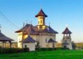 Instalarea noului preot paroh la Biserica „Sfinții Arhangheli Mihail și Gavril” Satu Nou din Protopopiatul Dorohoi