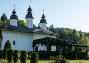 Arhimandritul Siluan Antoci, originar din Botoșani, este noul stareț al Mănăstirii Almaș