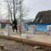 Gest impresionant al unui preot din Iași: acesta ridică o casă pentru patru copii care trăiesc în condiții extreme