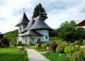 Priveghere de toată noaptea la Mănăstirea Cozancea în cinstea Sfinților Cuvioși Paisie și Cleopa