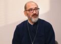 VIDEO: Crăciunul, dorul care ne aduce acasă – PS Benedict, în dialog cu Pr. Constantin Necula
