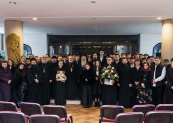 Elevi seminariști din țară, prezenți la Simpozionul Național „Teologie și cultură” desfășurat la Iași