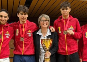Aur pentru România la Novi Sad: echipa masculină de cadeți, campioană în Circuitul European la spadă