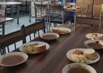 Programul guvernamental „Masă sănătoasă” a fost reluat în județul Botoșani, odată cu începerea celui de-al treilea modul de cursuri
