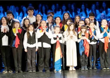 „Lacrimi de Luceafăr”, spectacol inspirat din viața lui Mihai Eminescu, pe scena Teatrului „Mihai Eminescu” din Botoșani
