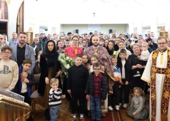 Sfânta Liturghie oficiată în parohia din Basildon, Marea Britanie