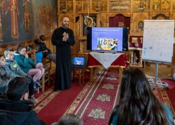 Cateheză pentru copii la Parohia Lunca Rateș: „Familia în fapte – iubirea aproapelui”