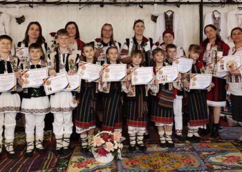„Șezătoarea la români – Trăiește, muncește, iubește românește”. Eveniment educațional și cultural organizat la Botoșani