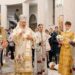 Lumina Sfântă oferită credincioșilor din Chișinău de Mitropolitul Basarabiei