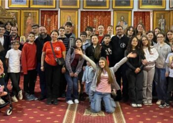 Tinerii din Episcopia Italiei au explorat obiectivele orașului Bergamo