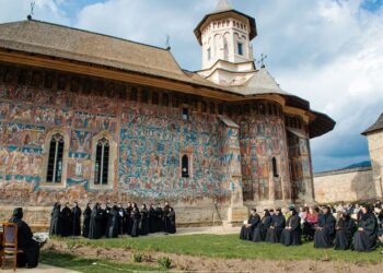 A opta așezare de suflet în tihna Chindiilor culturale de la Mănăstirea Moldovița