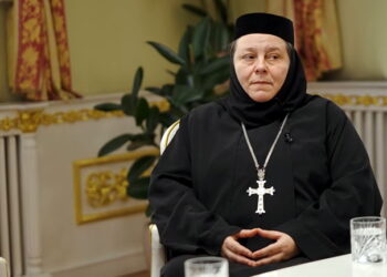 (Video) Din cabinetul veterinar la „terapie intensivă” pentru suflet – în dialog cu Maica Doroteea