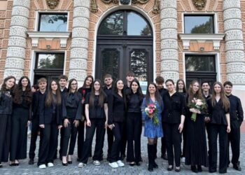 Concert vocal-simfonic de excepție la Oradea, cu participarea elevilor de la Liceul de Artă „Ștefan Luchian” Botoșani