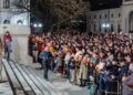O mare de Lumină, o bucurie imensă, un singur glas: „Hristos a înviat!”| Praznicul Învierii Domnului, la Iași