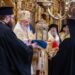 Patriarhul Daniel a primit Sfânta Lumină de la Ierusalim: Este o binecuvântare pentru toate popoarele