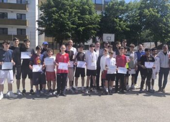 Elevii botoșăneni au promovat fair-play-ul la cea de-a IX-a ediție a proiectului „Energie și destindere prin fotbal-tenis”