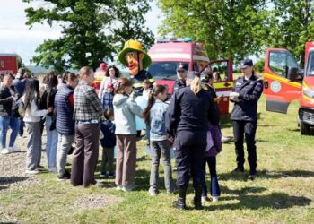 „Învăț să cresc în siguranță” – activitate de informare și educare preventivă la Școala Gimnazială nr. 1 Cristești