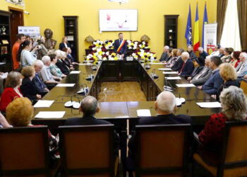 43 de cupluri premiate la Primăria Botoșani pentru 50 și 60 de ani de căsătorie