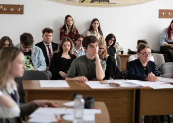 Olimpiadele de dezbateri desfășurate  la Colegiul Național ,,A.T. Laurian” Botoșani