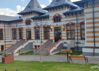Două eleve din Dorohoi au obținut rezultate deosebite la Concursul Interjudețean de Matematică „Spiru Haret”