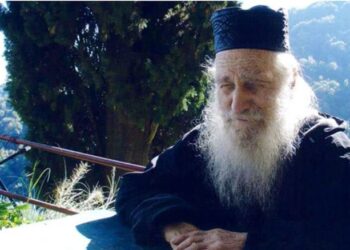 Se împlinesc 22 de ani de la mutarea la Domnul a Sfântului  Dionisie de la Colciu, mare duhovnic originar din Botoșani
