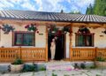 Bucuria unor noi începuturi: Familiile din Bazinul Dornelor sprijinite de Arhiepiscopia Sucevei și Rădăuților și-au redobândit speranța