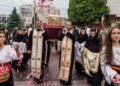 Sfântul Cuvios Cleopa de la Sihăstria, purtat în procesiune la hramul municipiului Piatra Neamț