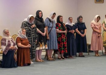 Mamele cu mulți copii din județele Iași, Botoșani și Neamț s-au reîntâlnit într-o ediție aniversară „Cu dragoste pentru mame”