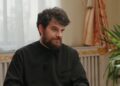 (Video) „De la Maica Domnului putem învăța doar preamărind-o” – interviu cu Pr. Lucian Bot
