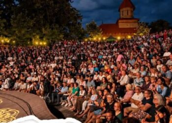 Memorialul Ipotești face înscrieri pentru Festivalul-concurs Național de Muzică Folk „Seri Eminesciene”