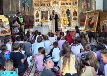 Copiii din Vlădeni-Deal au încheiat cu bucurie Tabăra de Vară organizată de parohie