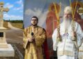 Sfințirea unei troițe de piatră la intersecția Negreni–Știubieni