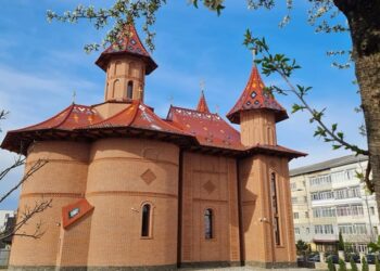 Biserica „Sfântul Mare Mucenic Gheorghe” din Burdujeni va fi sfințită pe 9 august, după aproape 30 de ani de la punerea pietrei de temelie