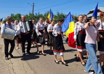 „Cânt și joc pe Valea Jijiei” – tradiția și comuna, sărbătorite la Epureni