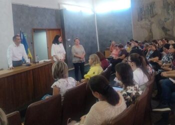 Împreună pentru viitorul tinerilor: AJOFM Botoșani consolidează rețeaua de sprijin pentru tinerii NEETs
