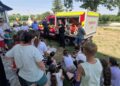 Participanții de la școala de vară din Broscăuți s-au întâlnit cu pompierii