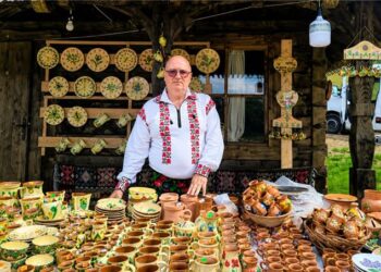 Ceramica Kuty din Botoșani, un meșteșug tradițional dus mai departe de familia Iacinschi