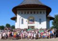 ÎPS Teofan va sfinți biserica „Adormirea Maicii Domnului” din Moreni