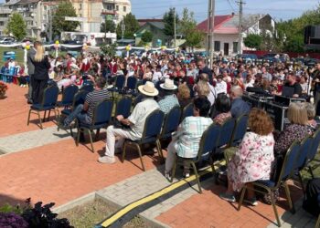 Un Stradivarius de aproape 300 de ani a răsunat la Sulița. Recital de excepție în cadrul Festivalului Apolodor