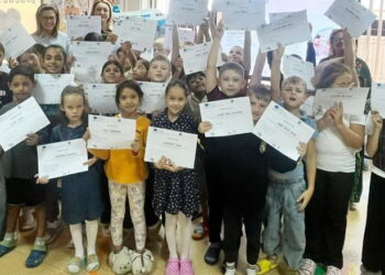 Un nou început de an școlar pentru 32 de copii din Botoșani aflați în situație de risc social