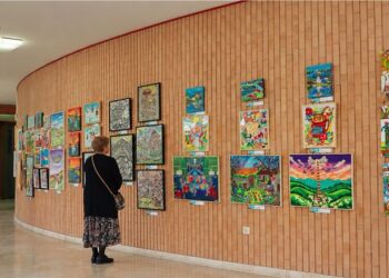 Salonul Internațional de Artă Naivă „Gheorghe Sturza”, la ediția a XIII-a, la Botoșani
